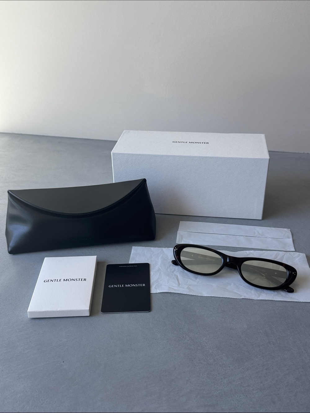 gentle monster madlenne t9 sunglasses tortoise green
